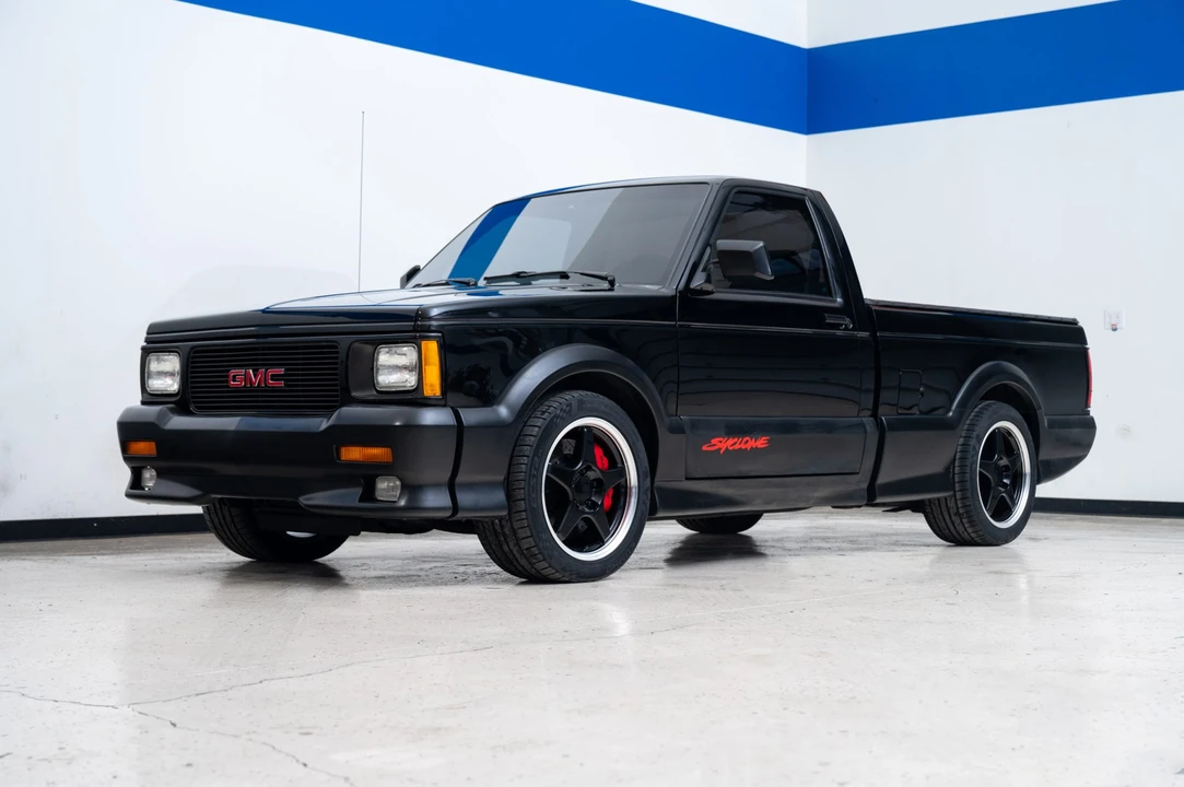 1991 GMC Syclone - Image 4 of 31