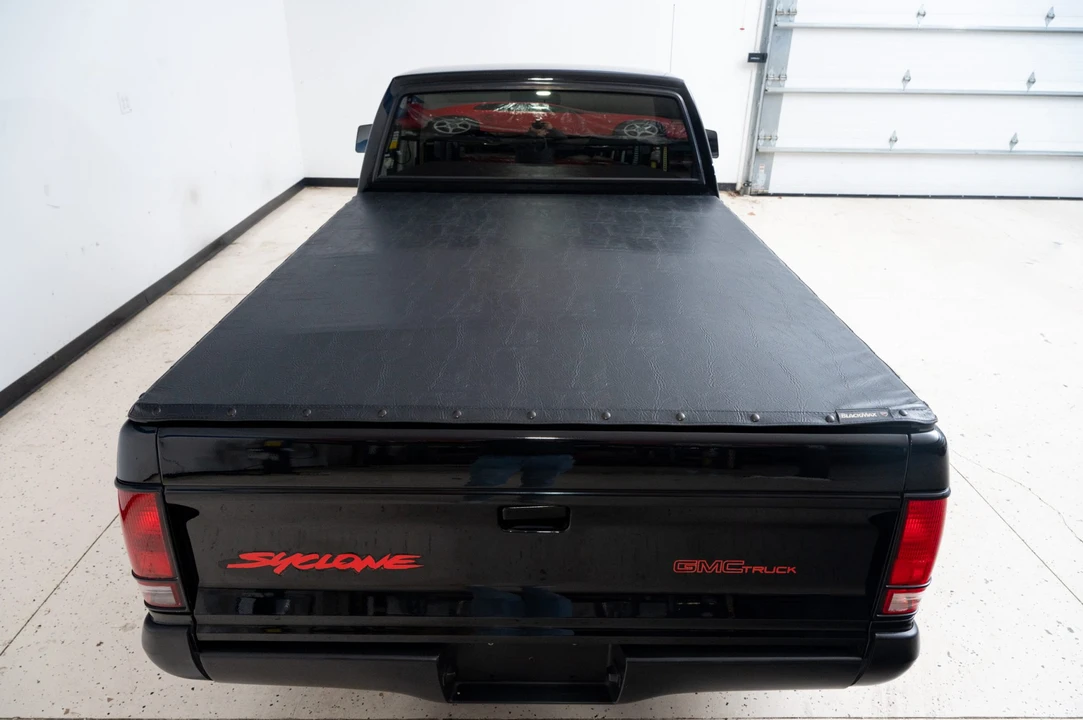 1991 GMC Syclone - Image 25 of 31