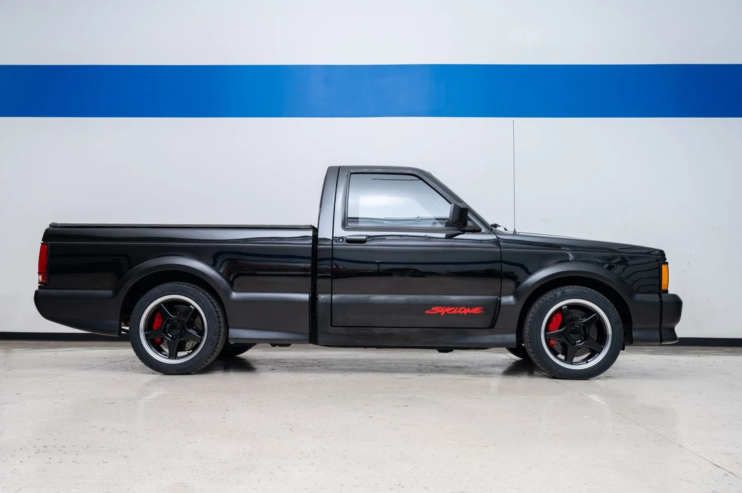 1991 GMC Syclone - Image 8 of 31