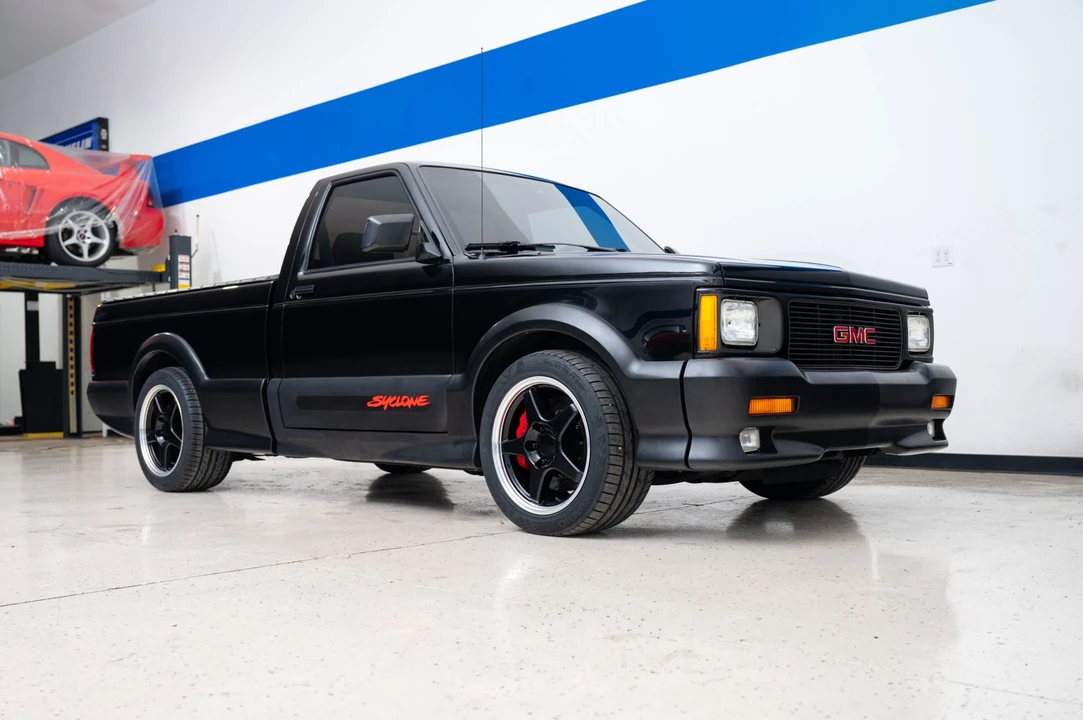 1991 GMC Syclone - Image 7 of 31