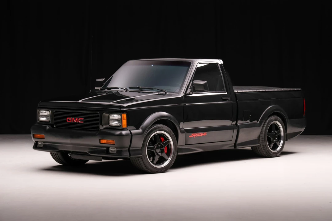 1991 GMC Syclone - Image 2 of 31