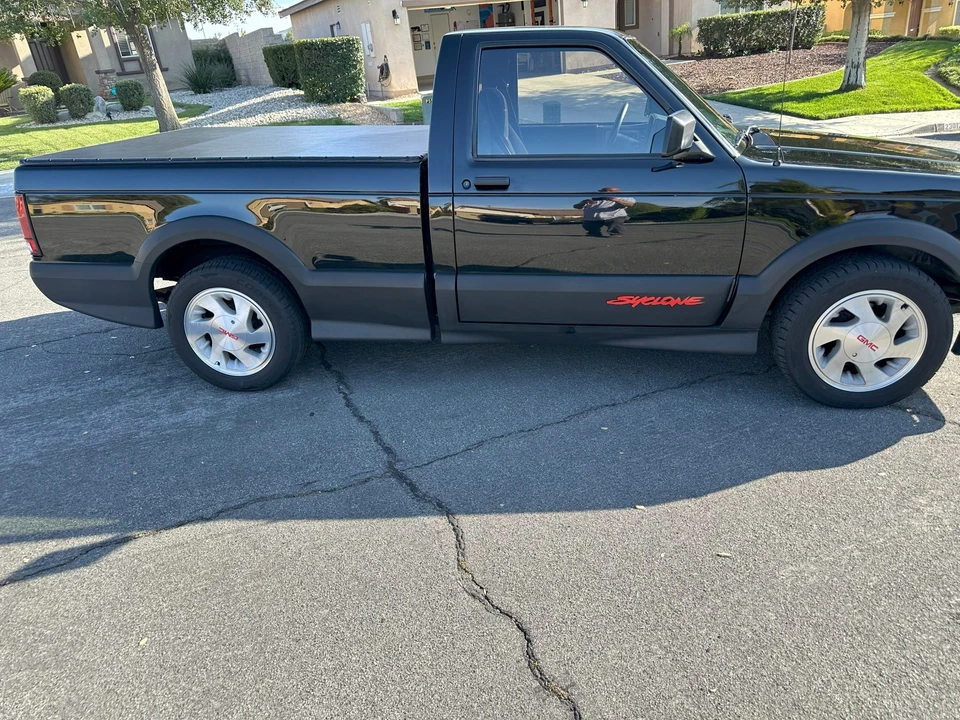 1991 GMC Syclone - Image 8 of 31