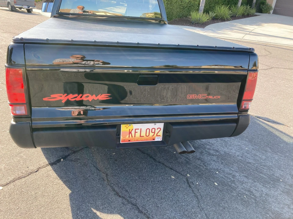 1991 GMC Syclone - Image 17 of 31