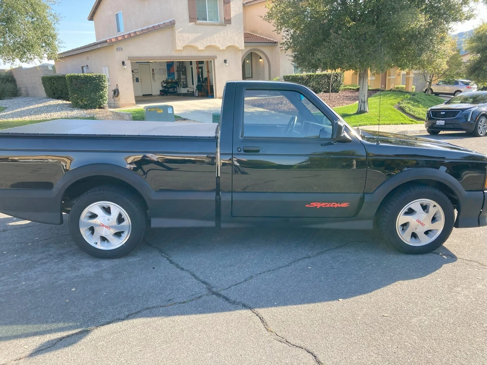 1991 GMC Syclone - Image 7 of 31