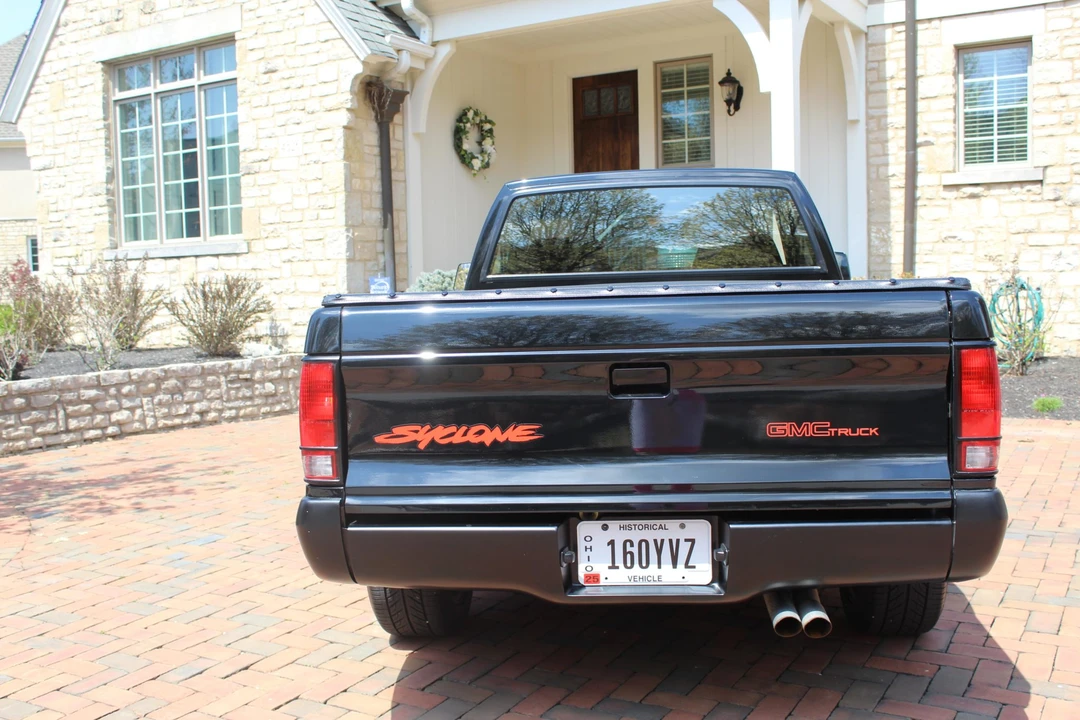 1991 GMC Syclone - Image 6 of 31