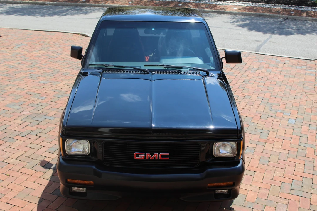 1991 GMC Syclone - Image 11 of 31