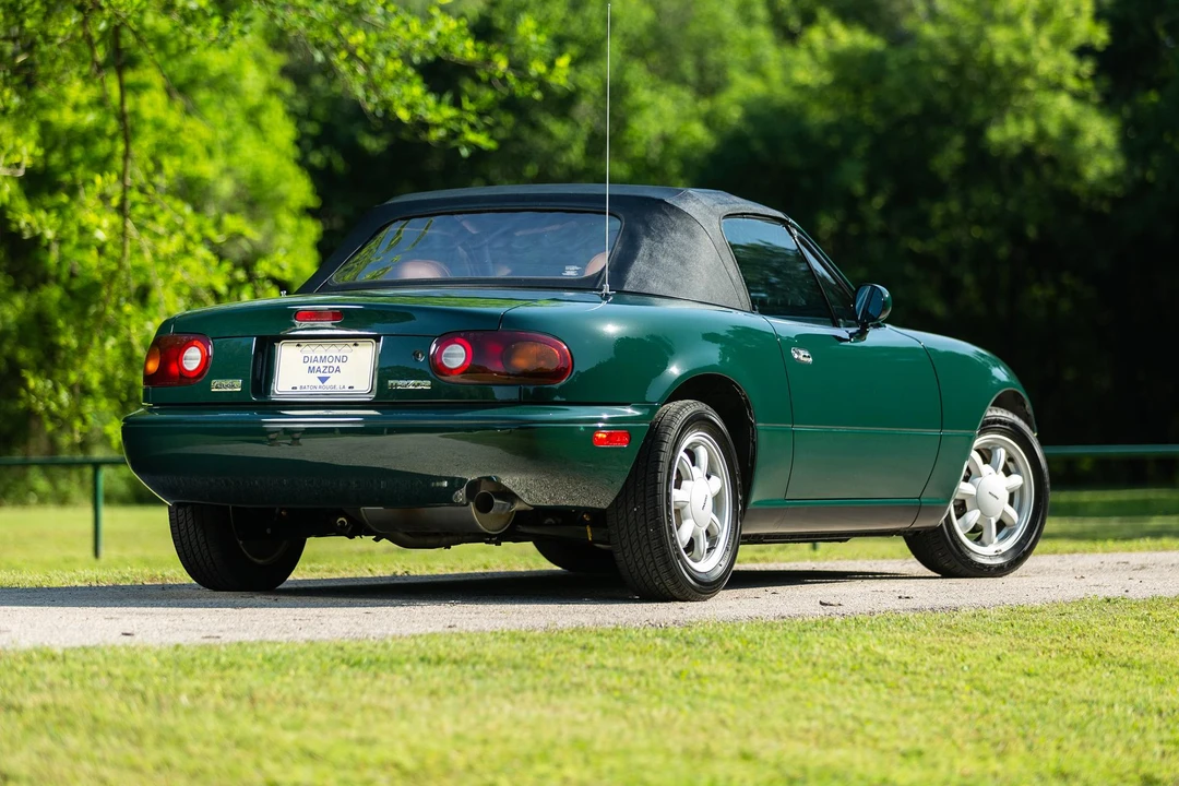 1991 Mazda NA MX-5 Miata - Image 2 of 31