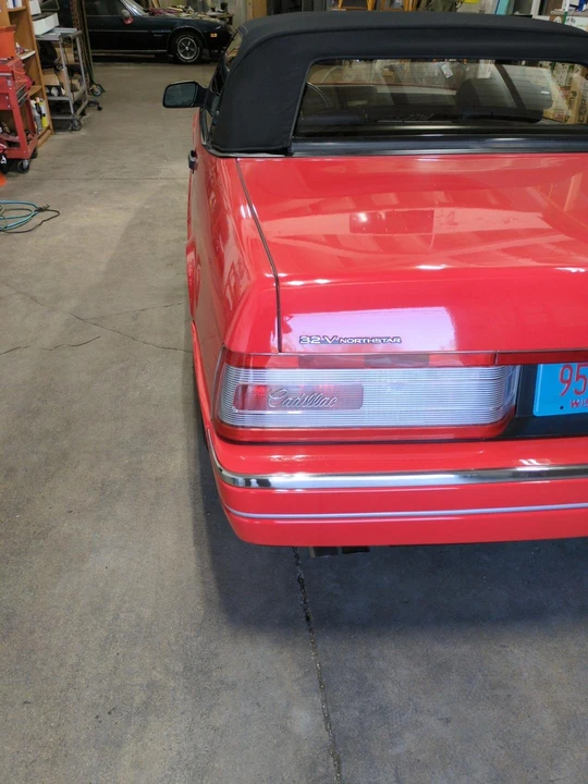 1993 Cadillac Allante - Image 29 of 31