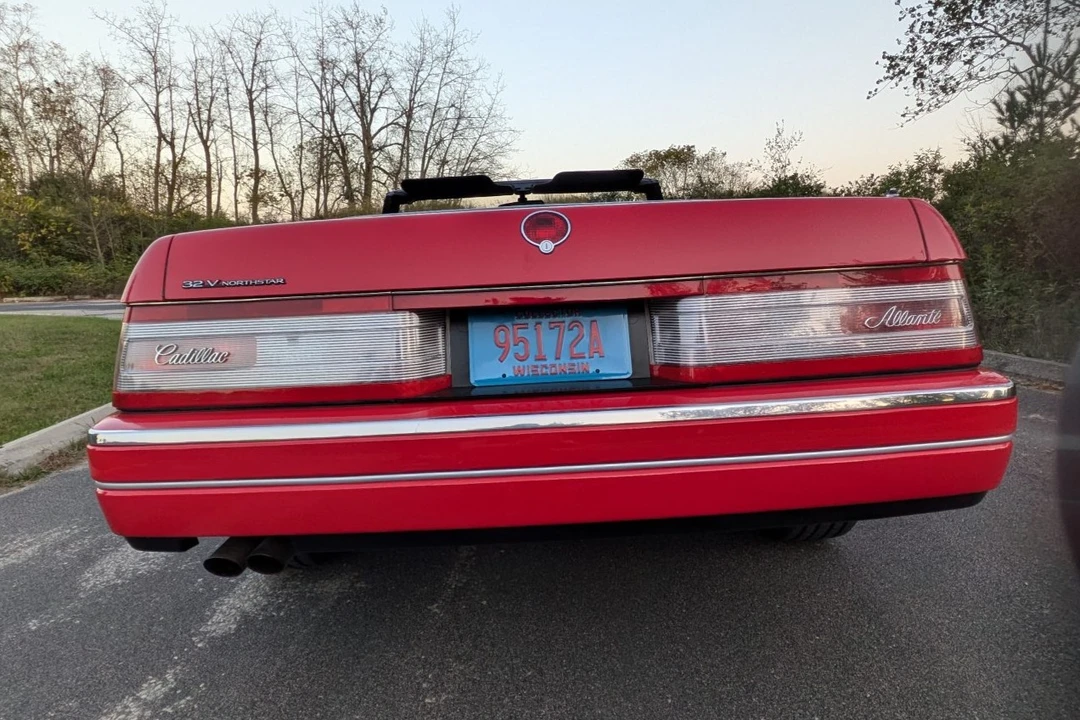 1993 Cadillac Allante - Image 6 of 31