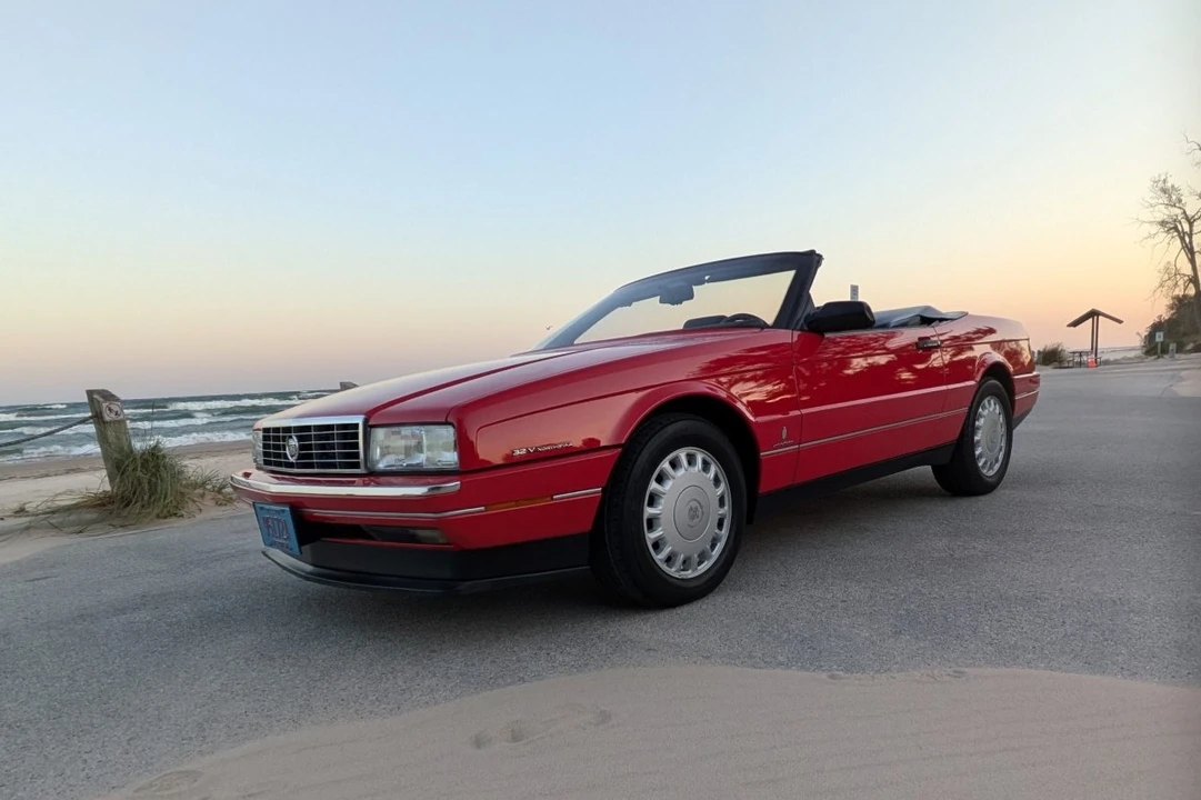 1993 Cadillac Allante - Image 4 of 31