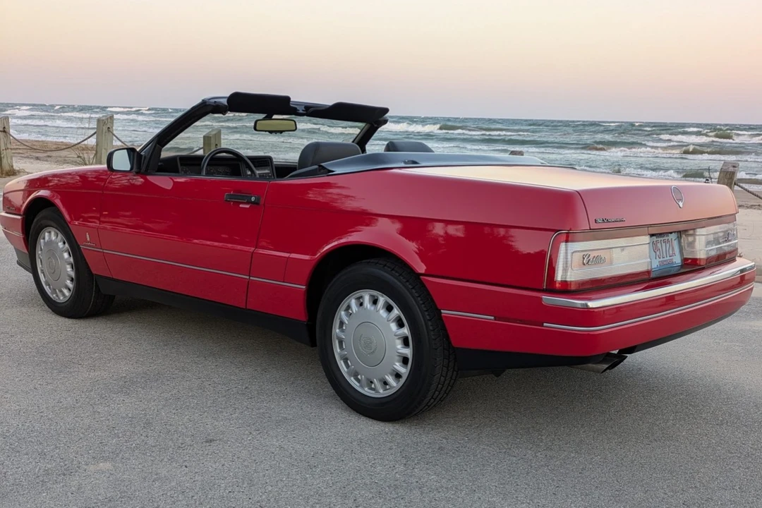 1993 Cadillac Allante - Image 5 of 31