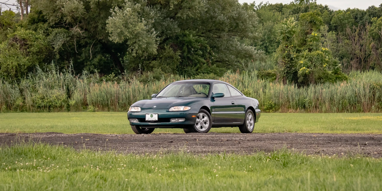 1993 Mazda MX-6 2nd Gen - Image 3 of 31