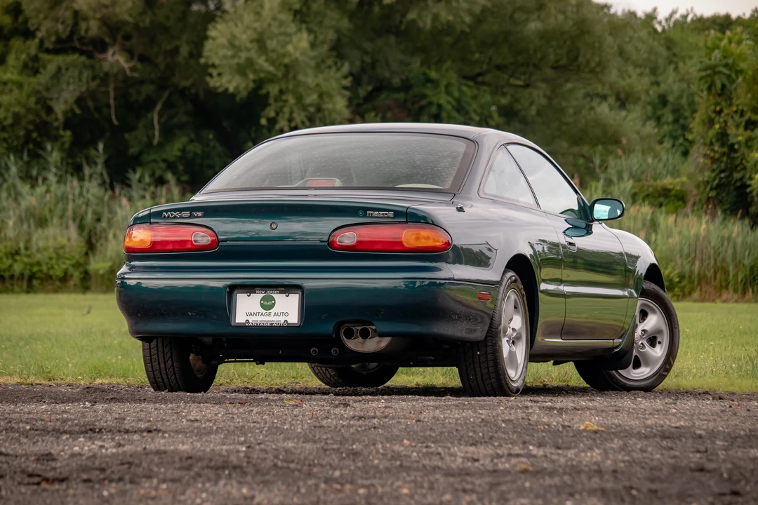 1993 Mazda MX-6 2nd Gen - Image 29 of 31