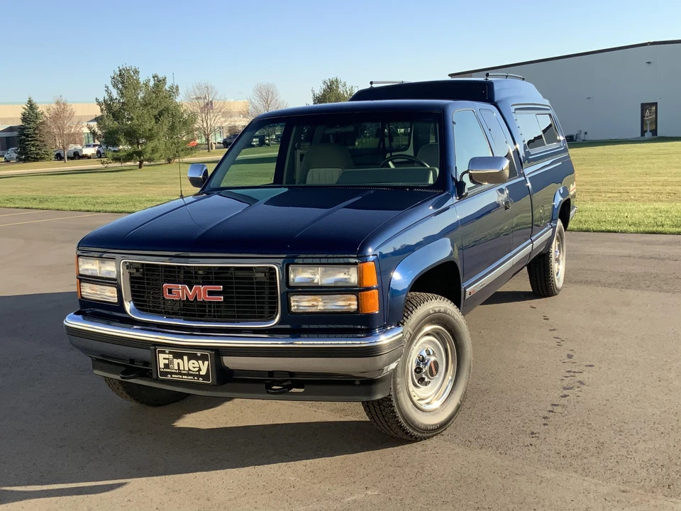 1994 GMC Sierra 1st Gen - Image 2 of 31