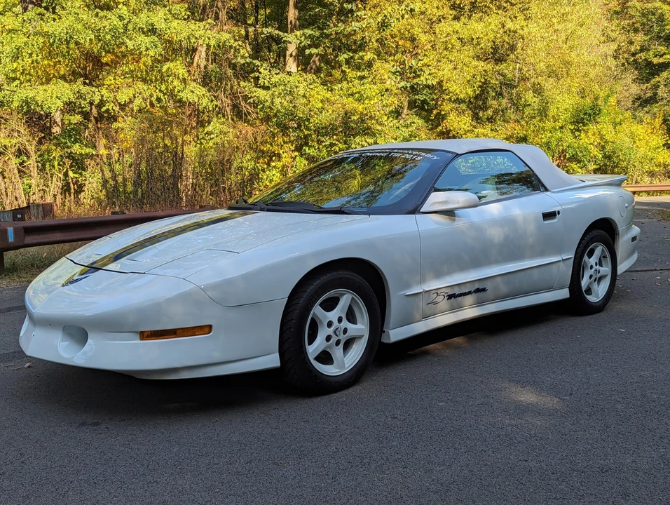 1994 Pontiac Firebird Trans Am 4th Gen - Image 2 of 31