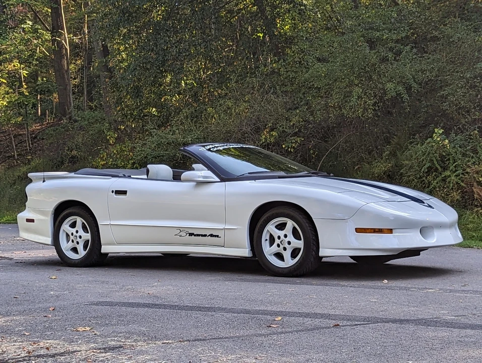 1994 Pontiac Firebird Trans Am 4th Gen - Image 22 of 31