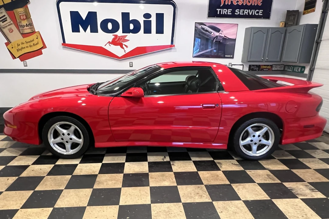 1994 Pontiac Firebird Trans Am 4th Gen - Image 3 of 31