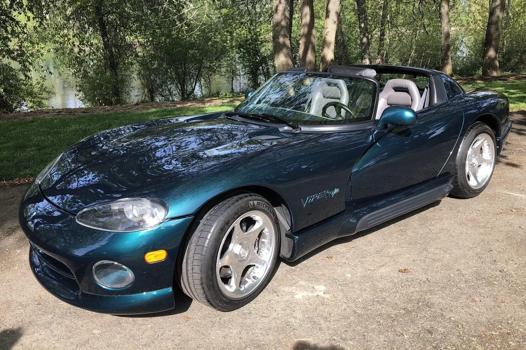 1995 Dodge Viper 1st Gen - Image 2 of 31