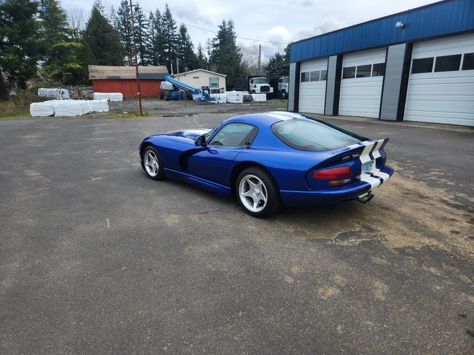 1996 Dodge Viper GTS 2nd Gen - Image 17 of 31