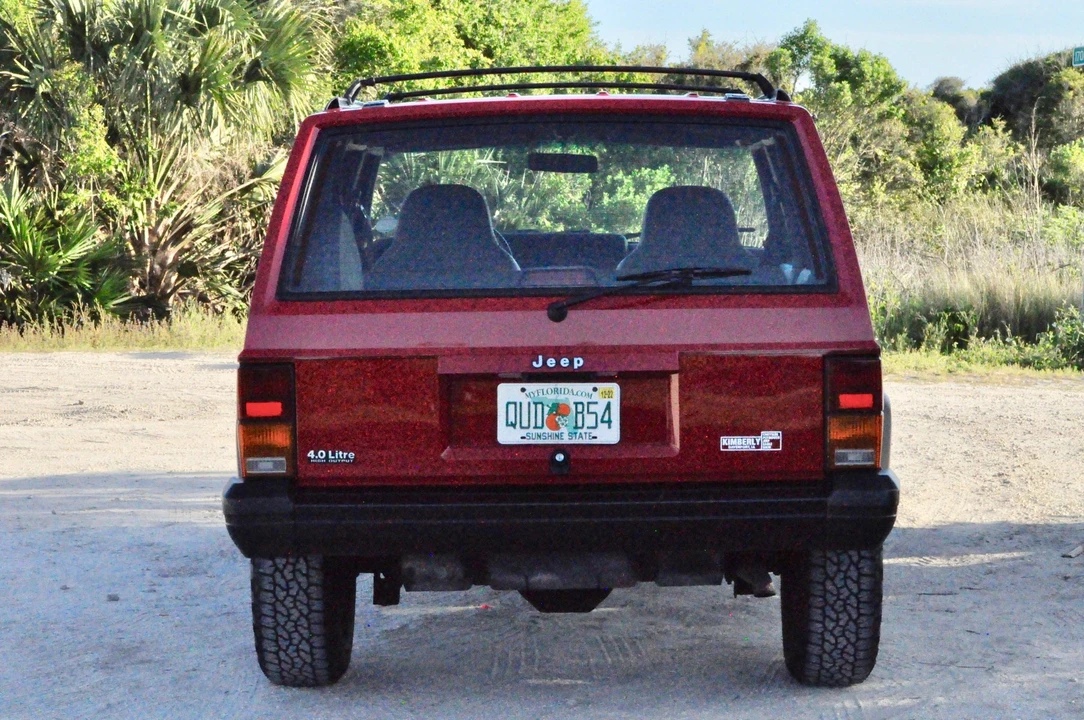 1996 Jeep XJ Cherokee - Image 17 of 31