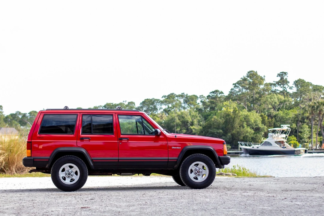 1996 Jeep XJ Cherokee - Image 14 of 31