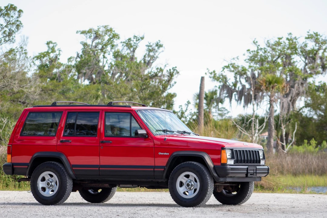 1996 Jeep XJ Cherokee - Image 8 of 31