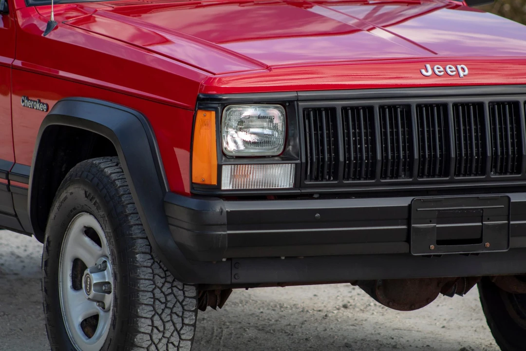 1996 Jeep XJ Cherokee - Image 24 of 31