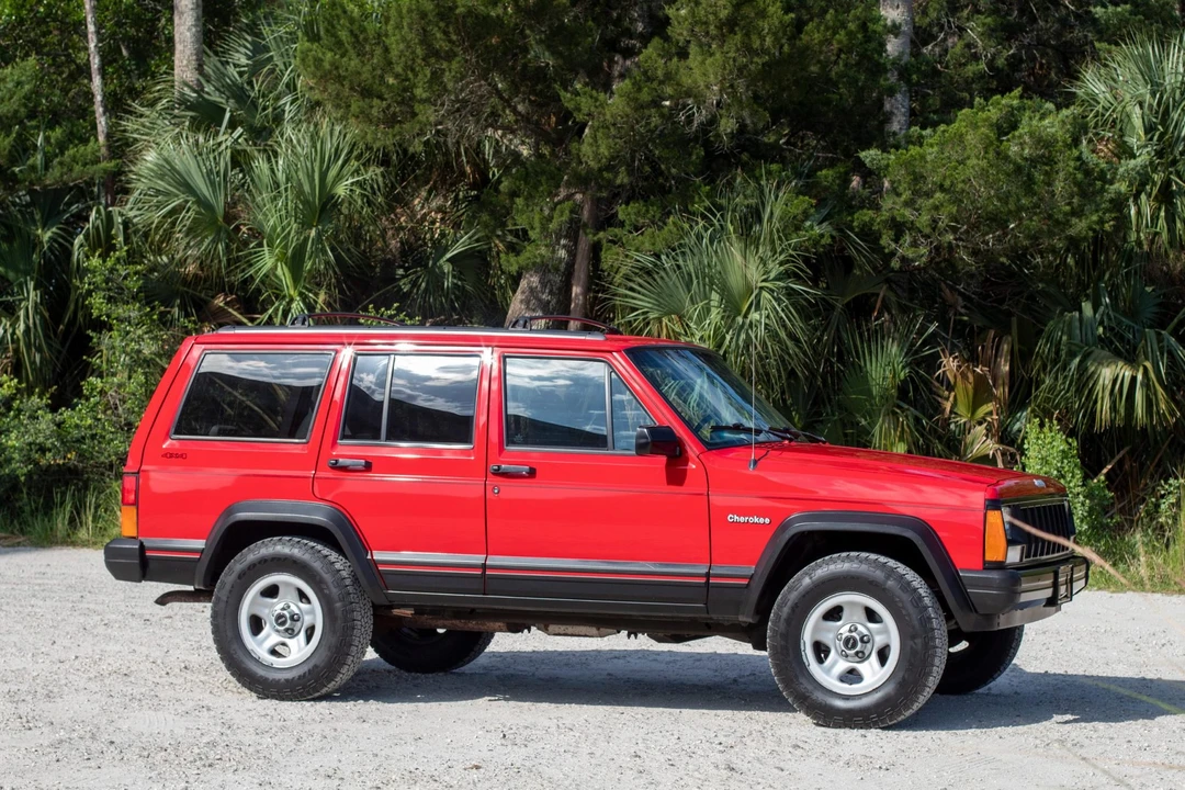 1996 Jeep XJ Cherokee - Image 10 of 31