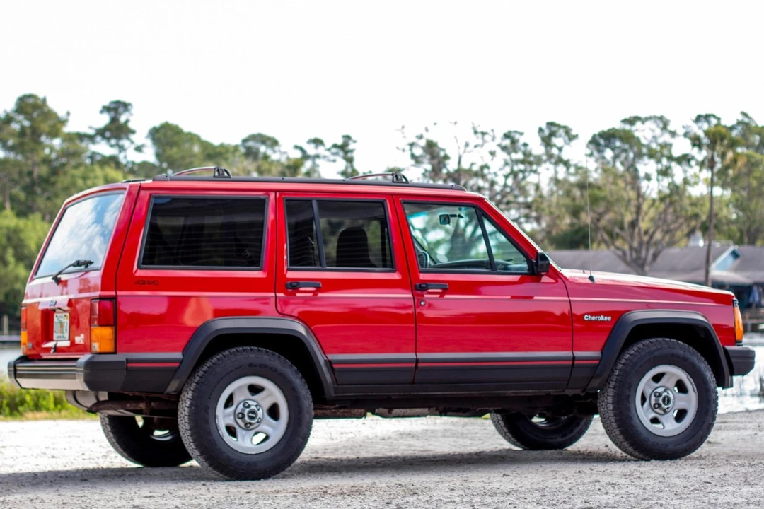 1996 Jeep XJ Cherokee - Image 16 of 31