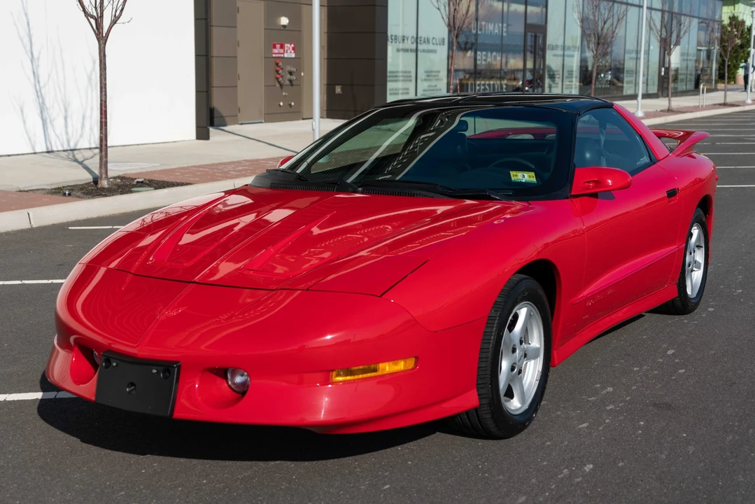1996 Pontiac Firebird Trans Am 4th Gen - Image 2 of 31