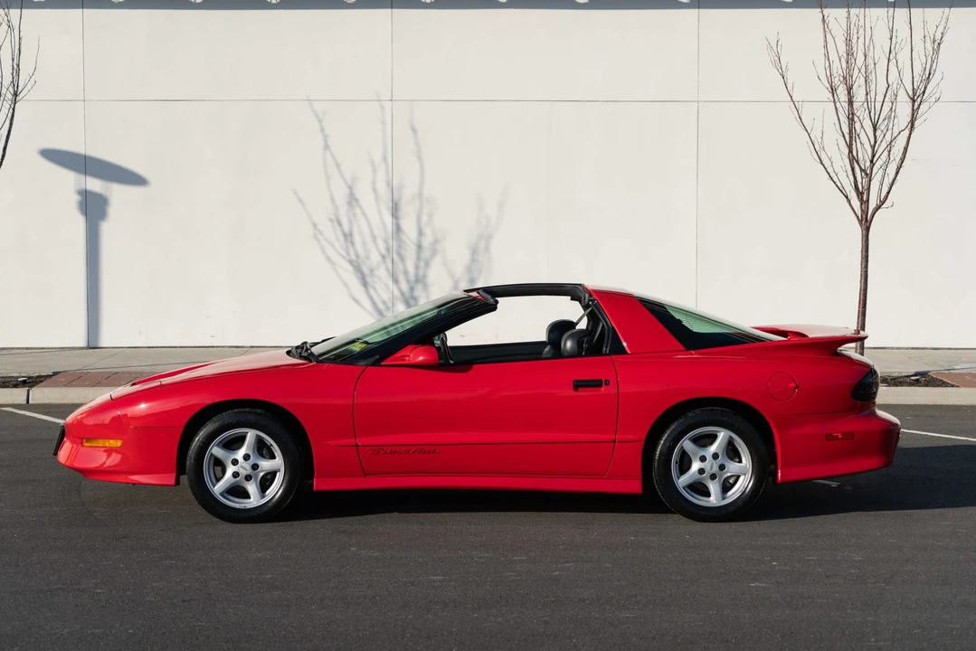 1996 Pontiac Firebird Trans Am 4th Gen - Image 21 of 31