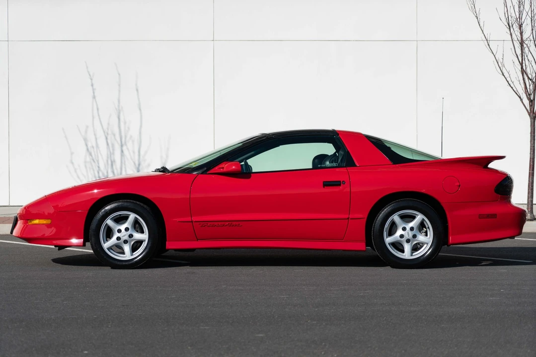 1996 Pontiac Firebird Trans Am 4th Gen - Image 11 of 31