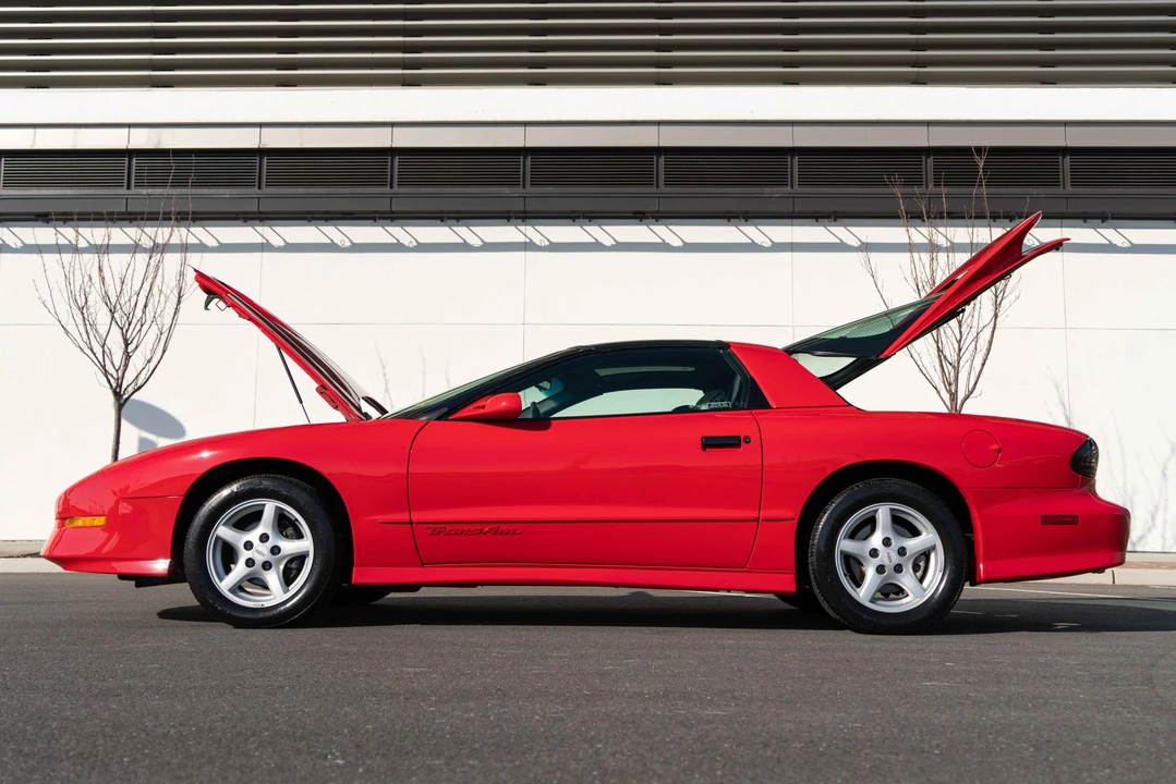 1996 Pontiac Firebird Trans Am 4th Gen - Image 19 of 31