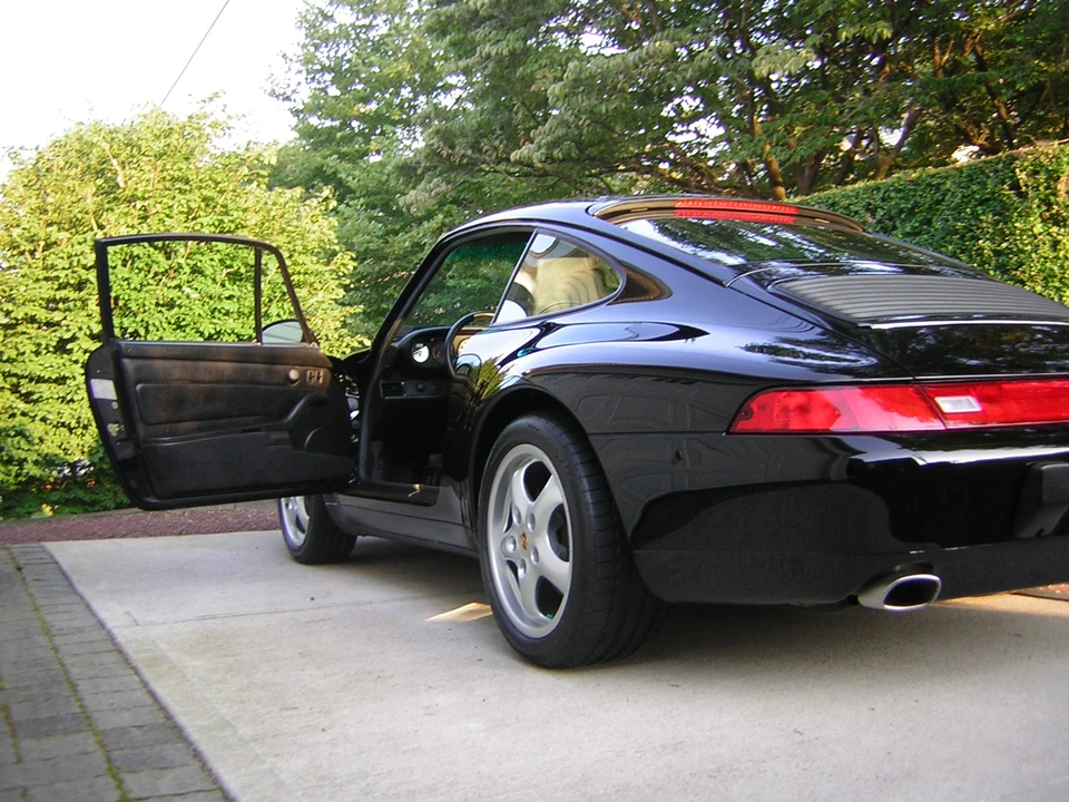 1996 Porsche 993 Carrera - Image 4 of 31
