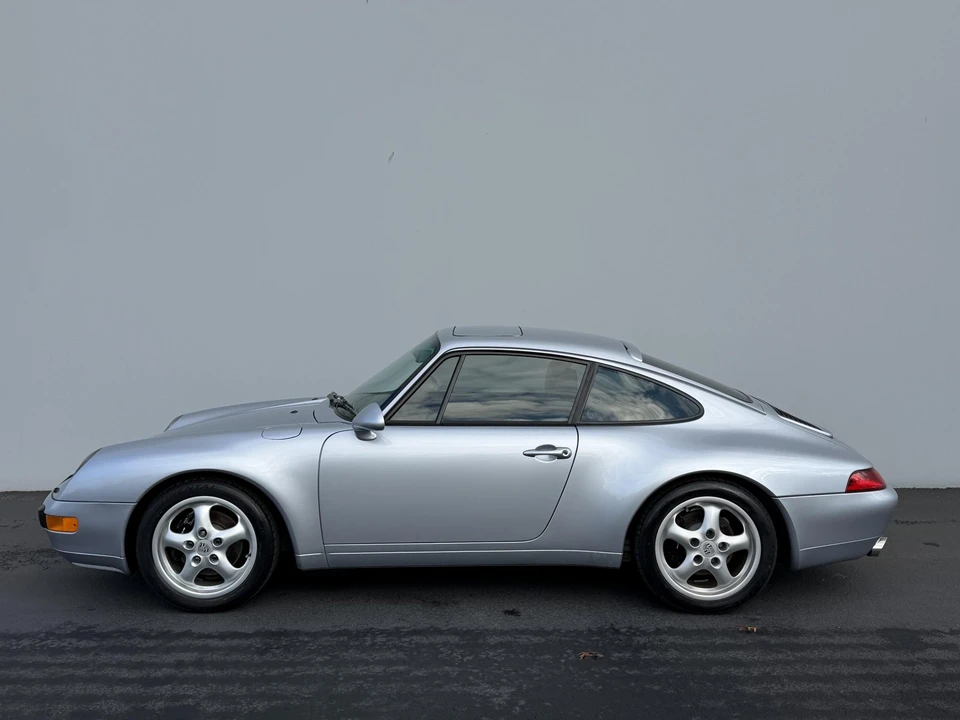 1996 Porsche 993 Carrera - Image 10 of 31