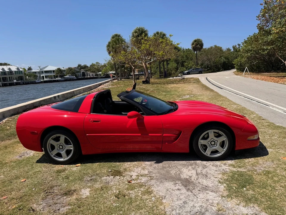 1997 Chevrolet Corvette C5 - Image 12 of 31