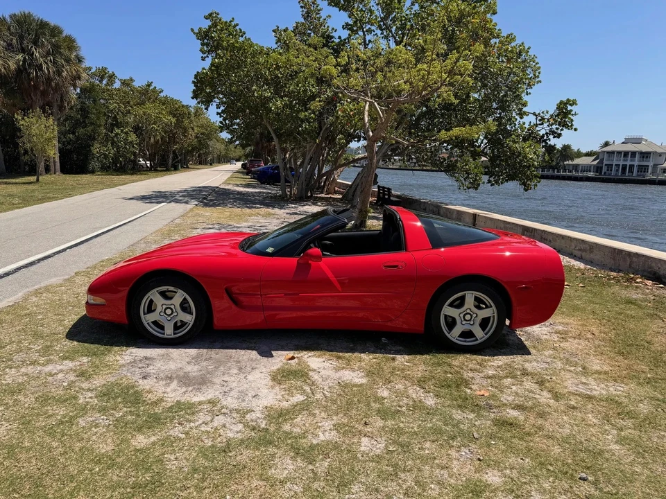 1997 Chevrolet Corvette C5 - Image 18 of 31