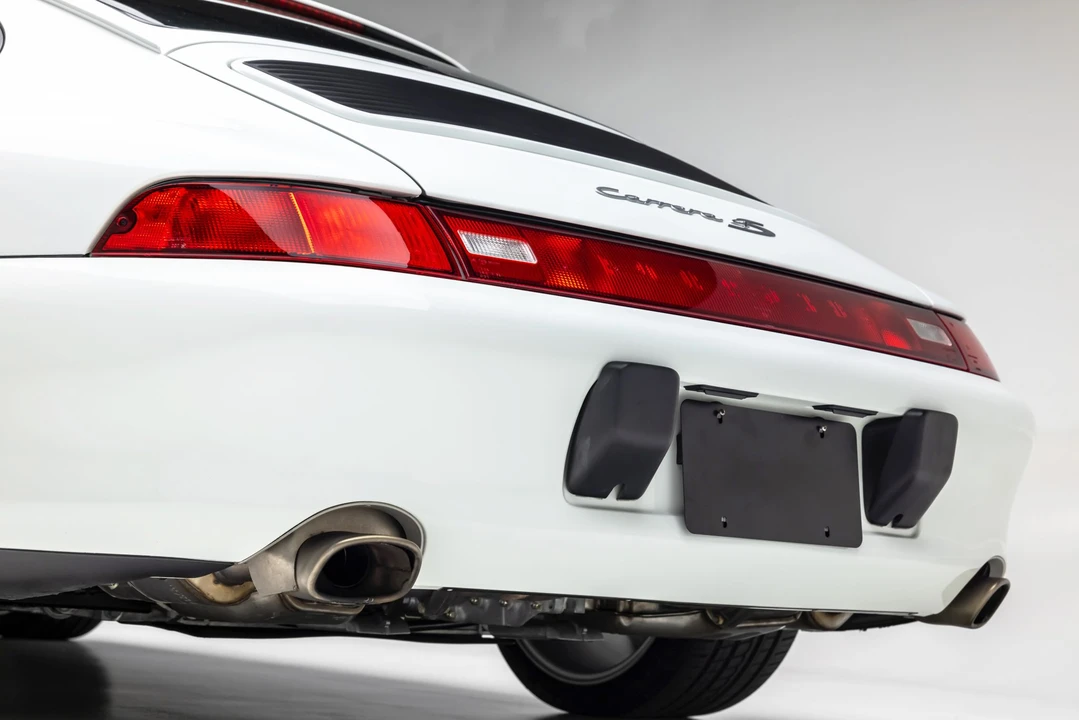 1997 Porsche 993 Carrera 4S - Image 23 of 31