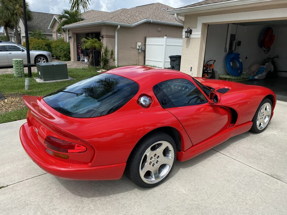 1999 Dodge Viper GTS 2nd Gen - Image 9 of 31