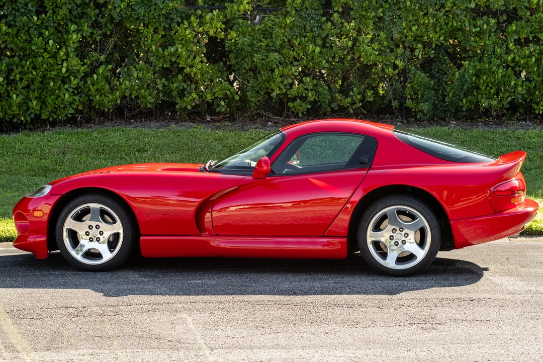 1999 Dodge Viper GTS 2nd Gen - Image 4 of 31
