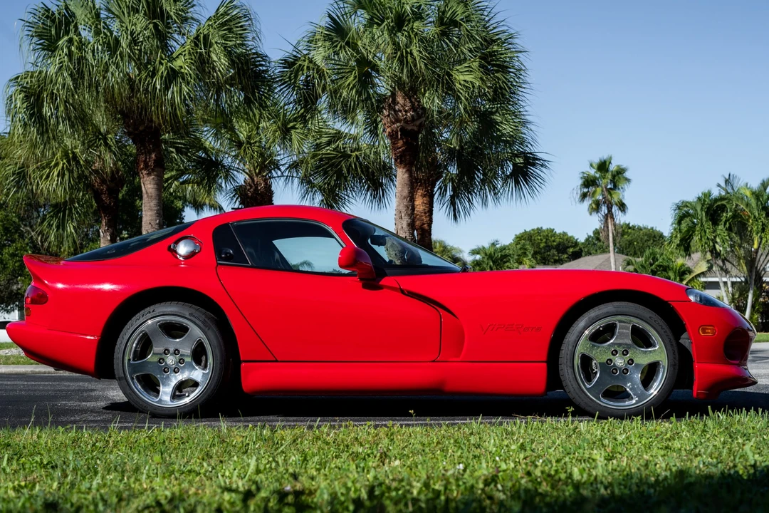 1999 Dodge Viper GTS 2nd Gen - Image 11 of 31