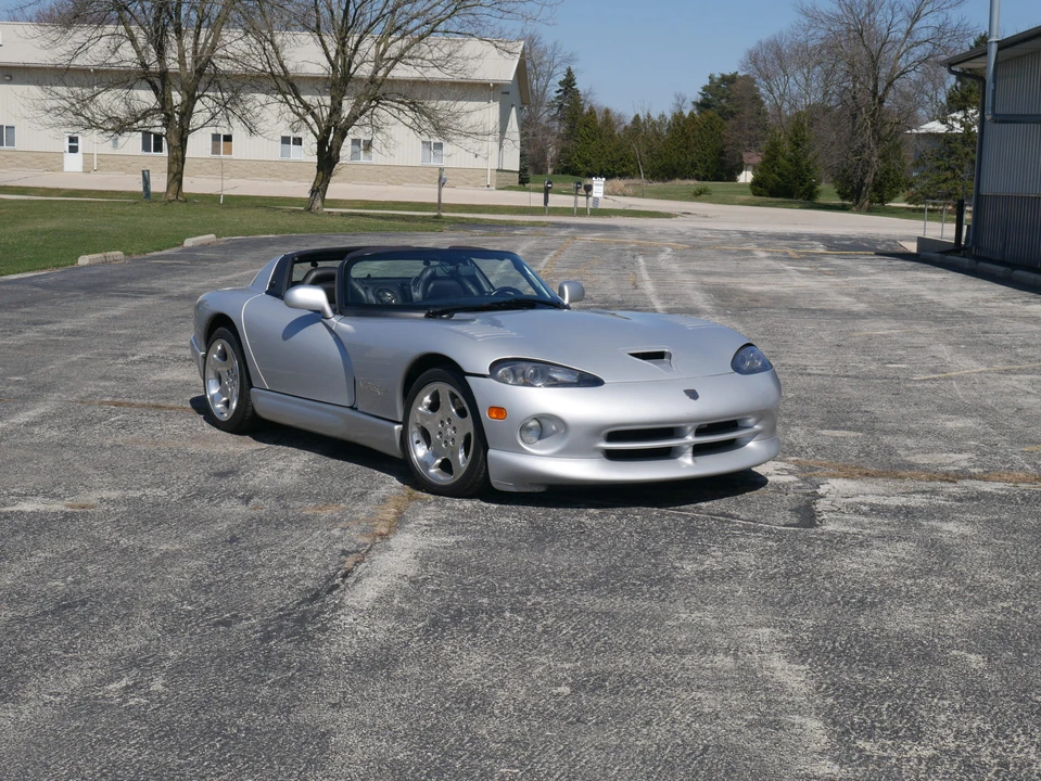 1999 Dodge Viper 2nd Gen - Image 2 of 31