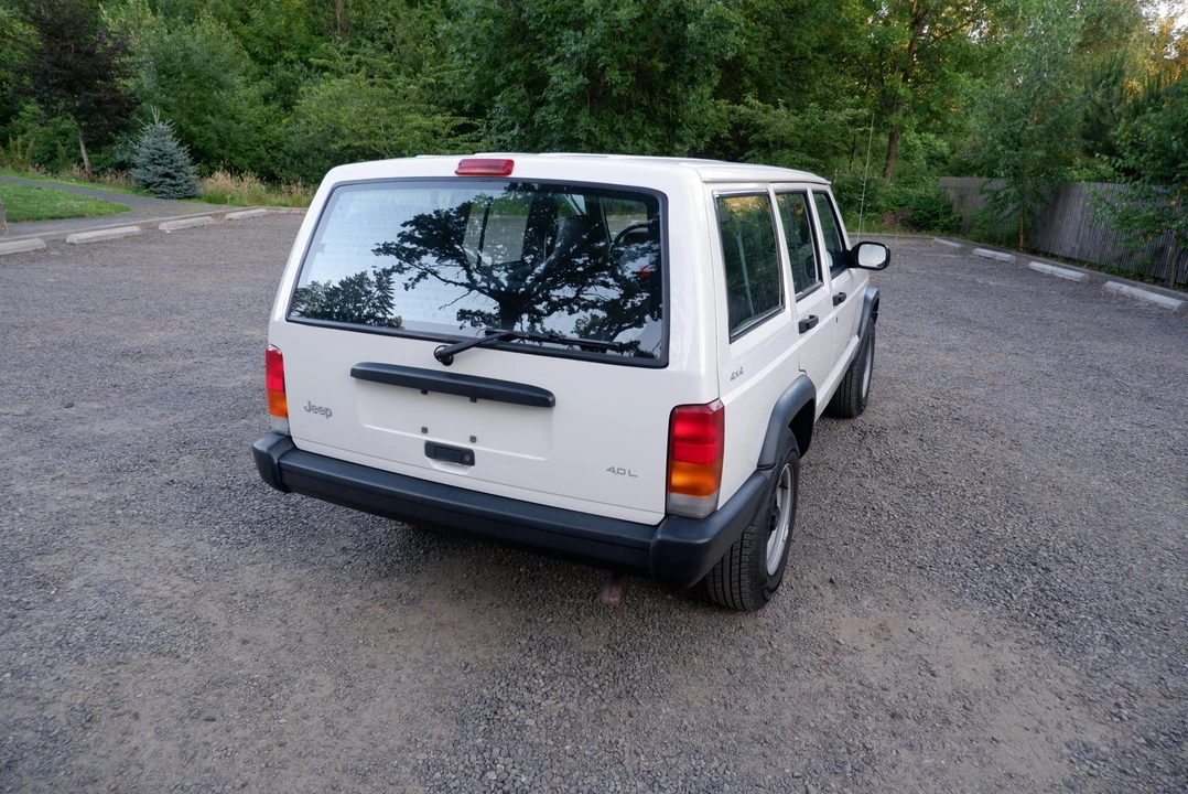 1999 Jeep XJ Cherokee - Image 16 of 31