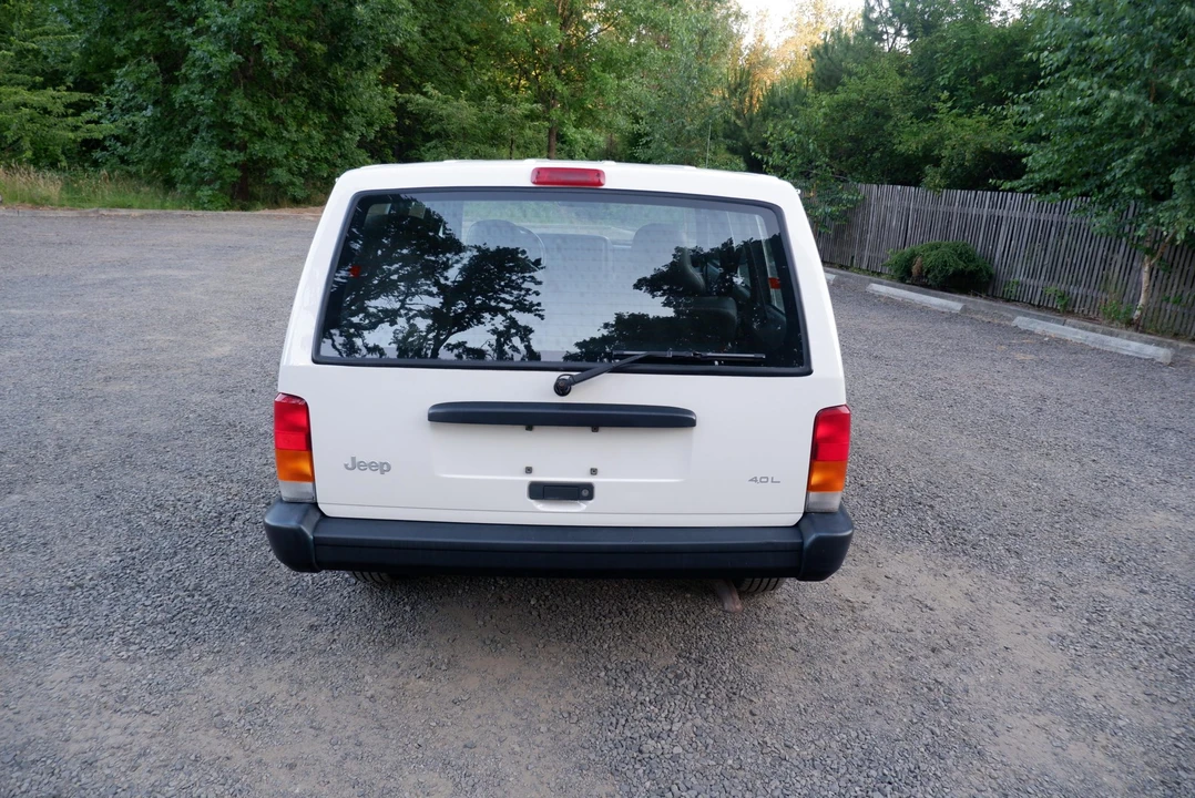 1999 Jeep XJ Cherokee - Image 17 of 31
