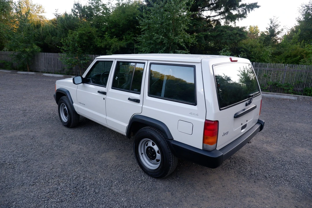 1999 Jeep XJ Cherokee - Image 20 of 31
