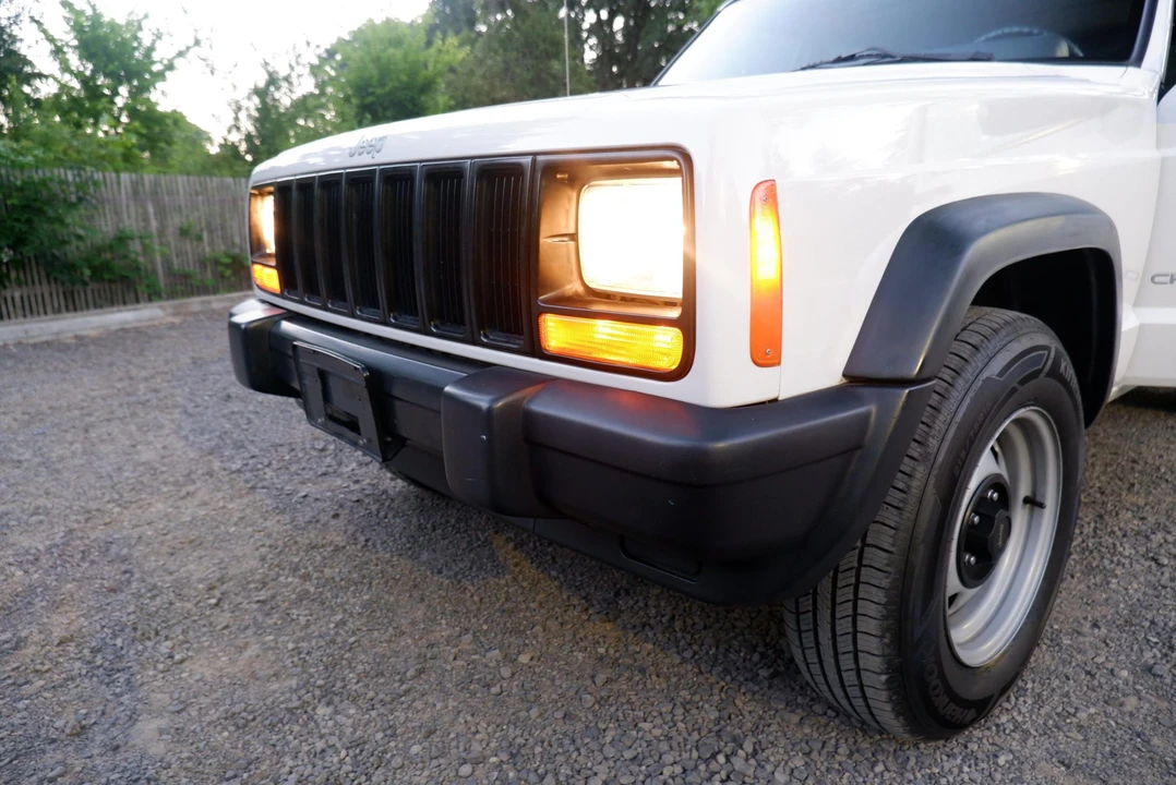 1999 Jeep XJ Cherokee - Image 29 of 31