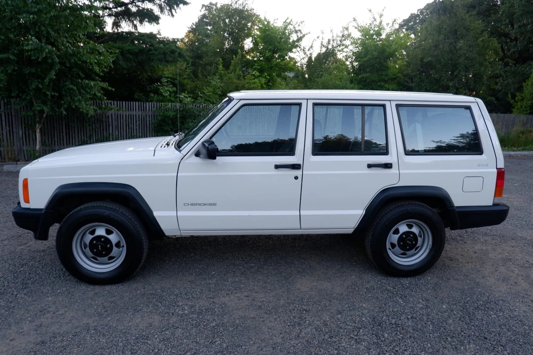 1999 Jeep XJ Cherokee - Image 22 of 31