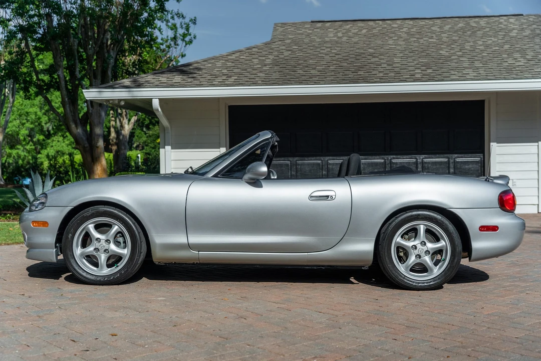 1999 Mazda NB MX-5 Miata - Image 5 of 31