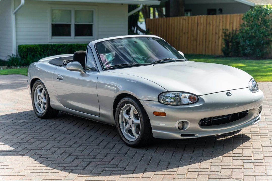 1999 Mazda NB MX-5 Miata - Image 19 of 31