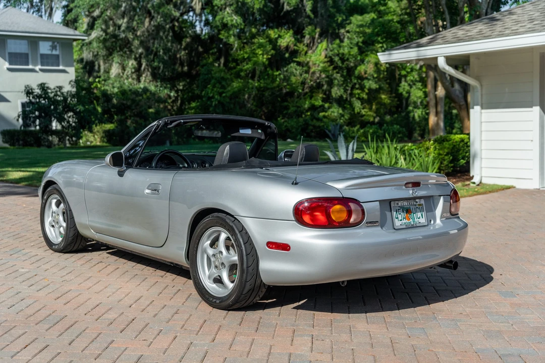 1999 Mazda NB MX-5 Miata - Image 8 of 31